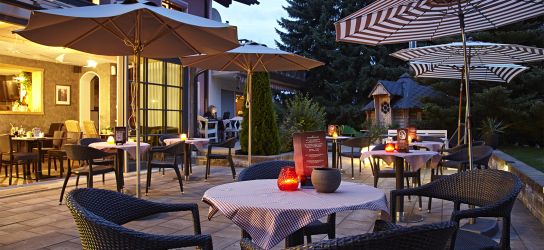 stimmungsvolle Abende auf der Terrasse im Restaurant Wintergarten